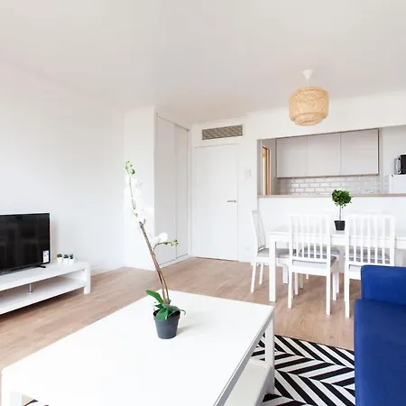 Bright Apt With Superb View And Terrace Apartamento Courbevoie